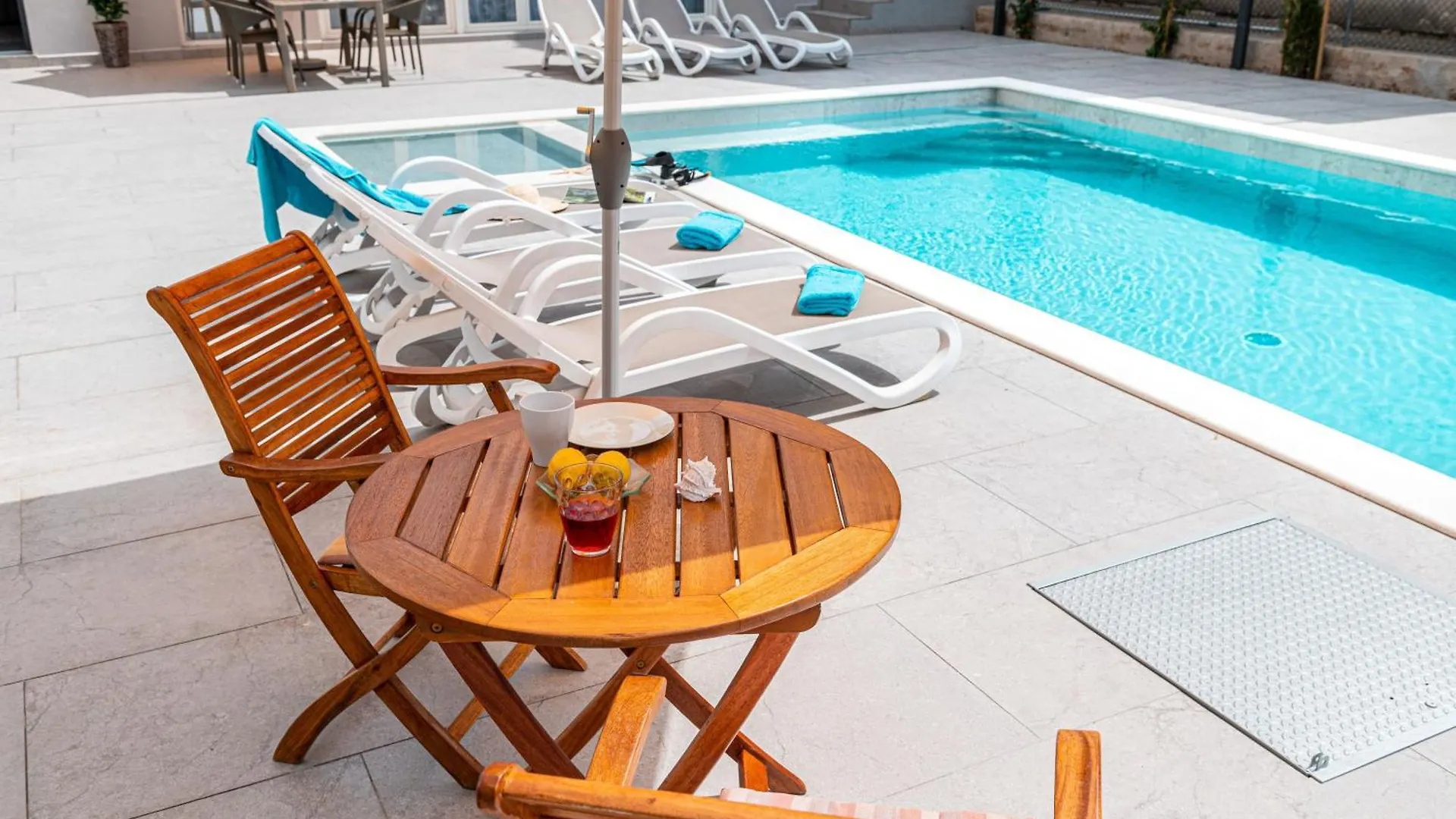 Ferienhaus Quadro In Rabac Mit Beheizbarem Pool
