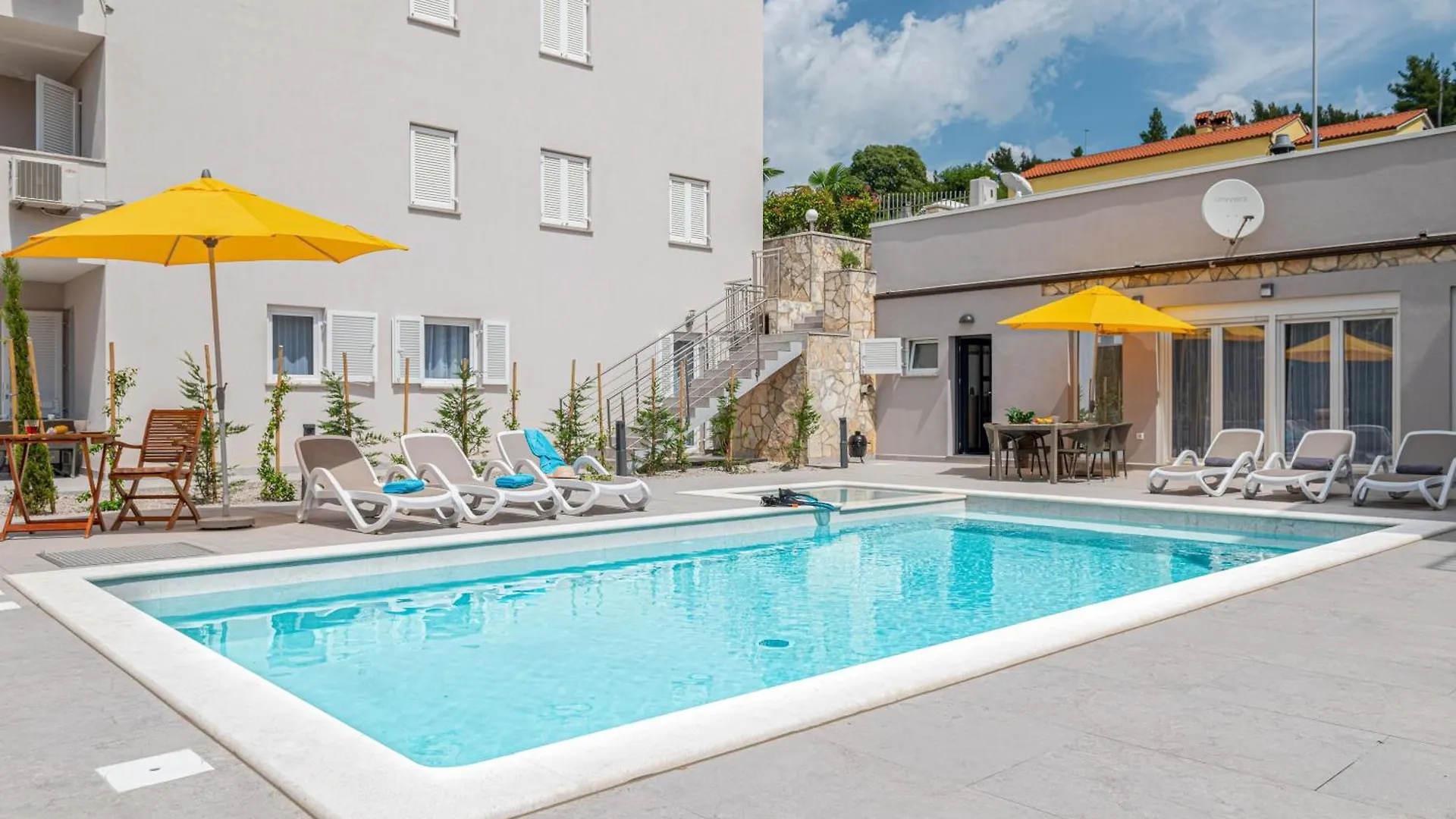 Ferienhaus Quadro In Rabac Mit Beheizbarem Pool 0*,