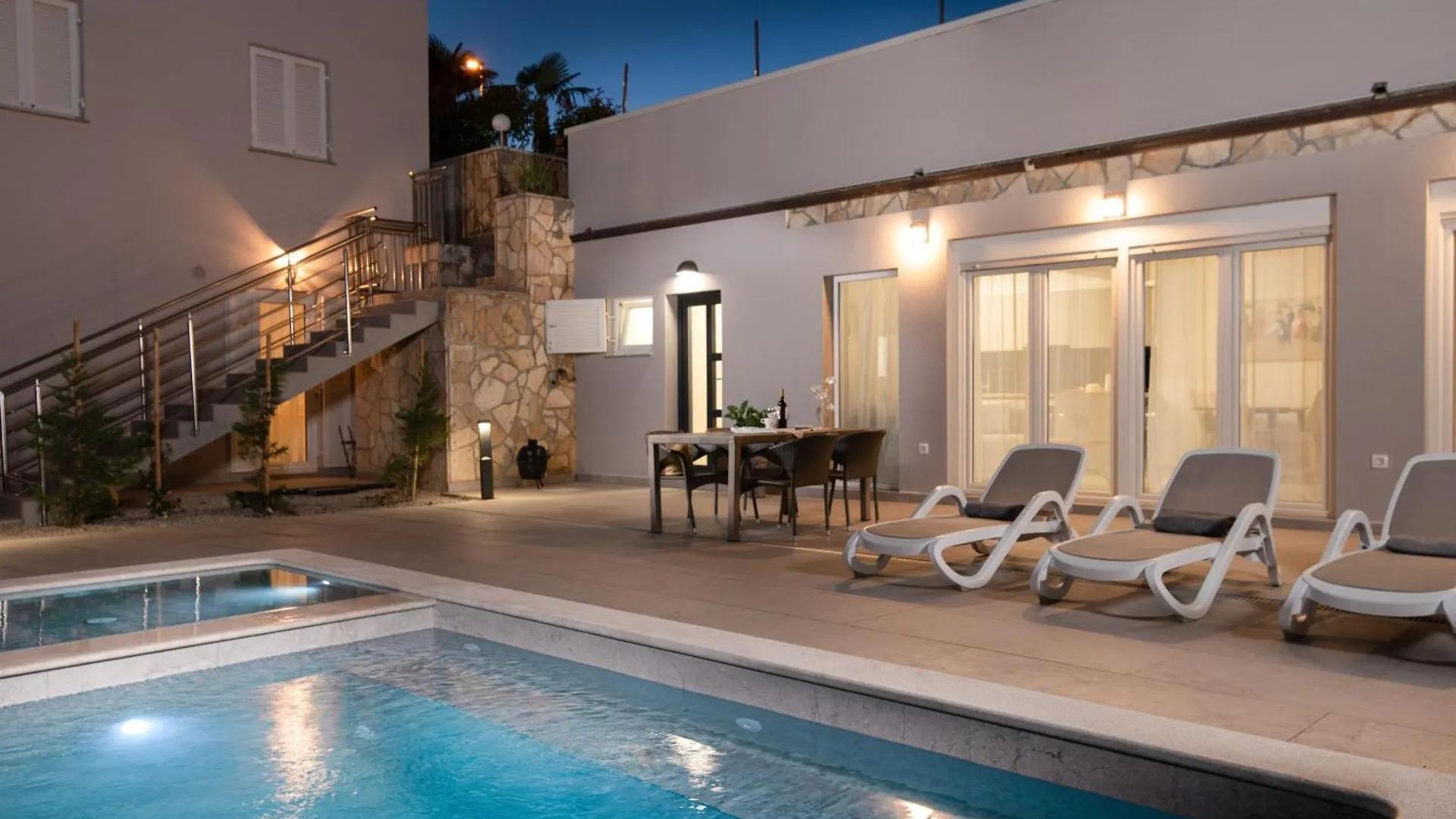 Ferienhaus Quadro In Rabac Mit Beheizbarem Pool